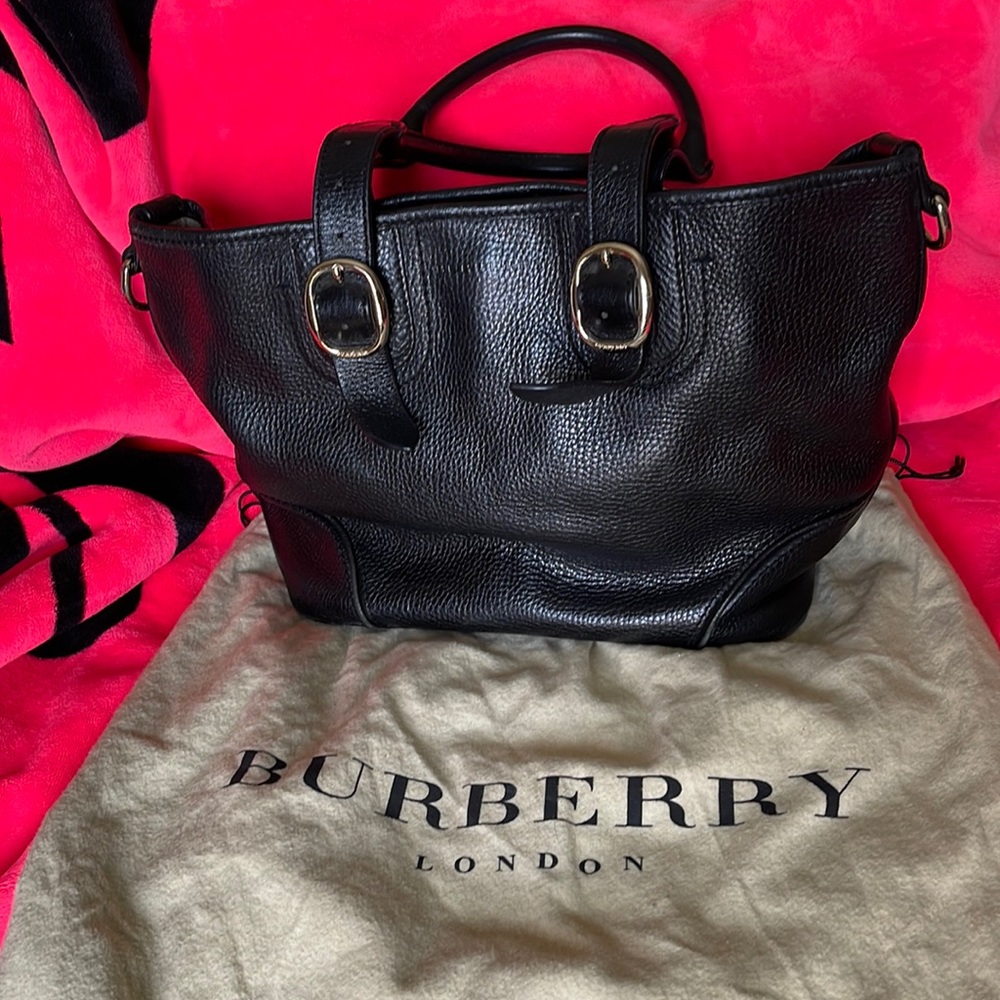 Vintage leather Burberry shoulder bag